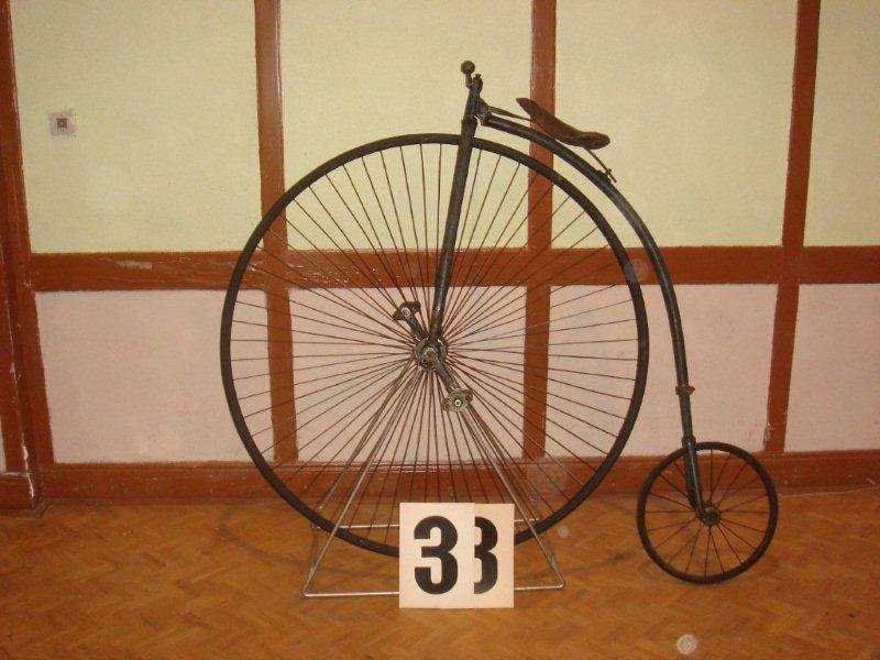 051 (2)